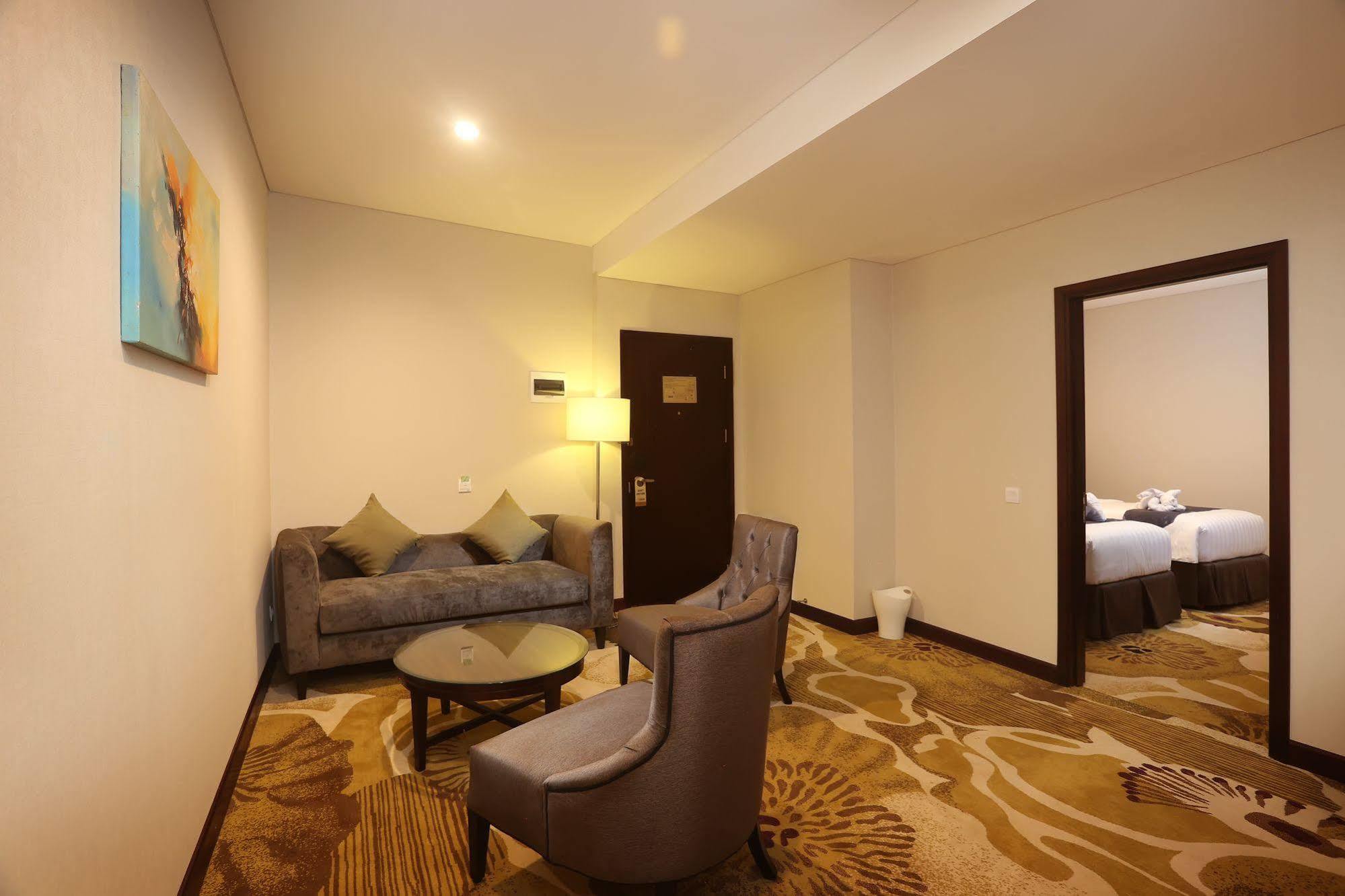 Mg Setos Hotel Semarang Dış mekan fotoğraf