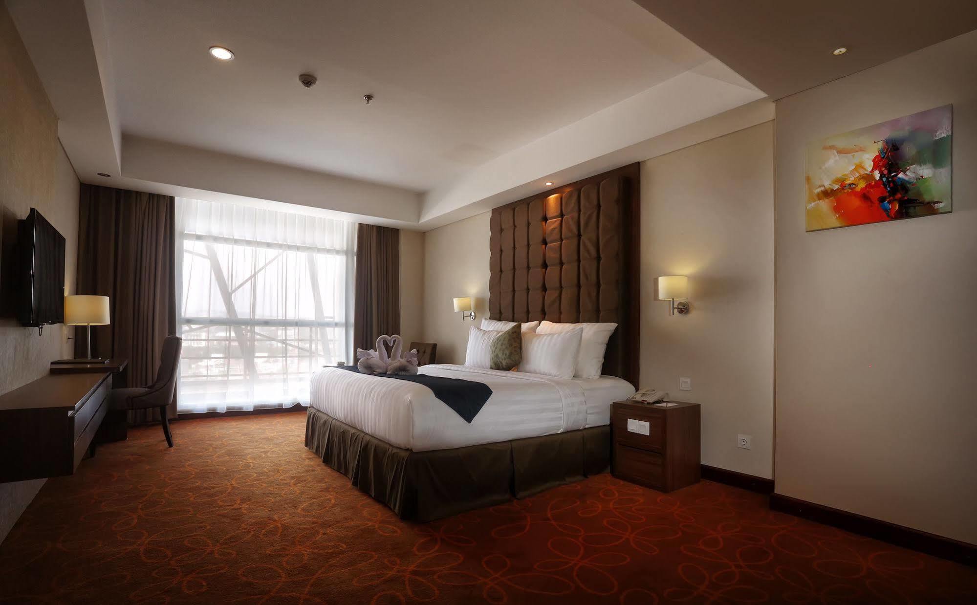 Mg Setos Hotel Semarang Dış mekan fotoğraf
